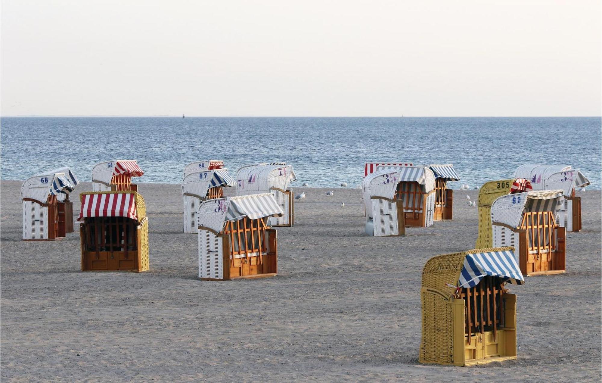 Amazing In Travemuende With Wifi Apartment *